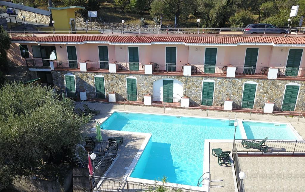 Ulivo Hotel Diano Marina Exterior foto